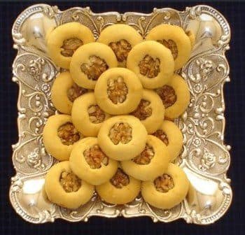 شیرینی سنتی کلمپه تیتک در رفسنجان