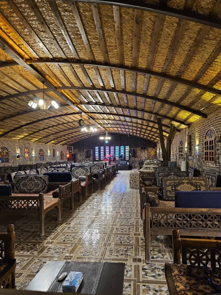 مجموعه رستوران سنتی و کافی شاپ پادراک در معالی آباد شیراز