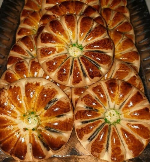 شیرینی سنتی کلمپه تیتک در رفسنجان