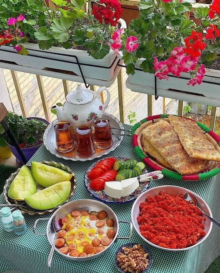 کافه رستوران و باغ دیدار در تفت یزد