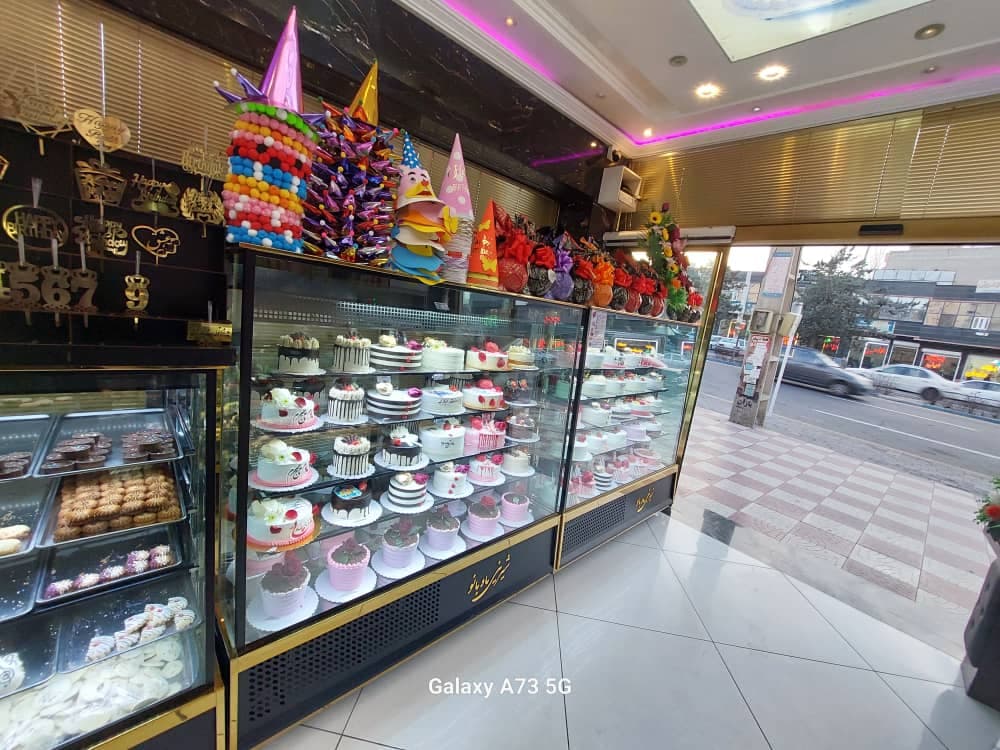 شیرینی سرای ماه بانو در سهند تبریز