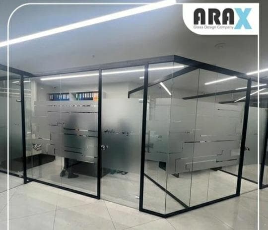 طراحی و اجرا سازه های شیشه ای آراکس گلس در تهران
