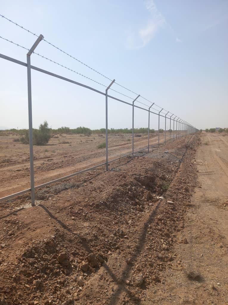 کارخانه تولید فروش و اجرا فنس سیم خاردار هخامنش آرشا ویر در جیرفت کرمان