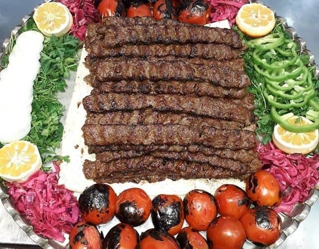 کترینگ و بیرون بر حسینی در محمودیه شیراز
