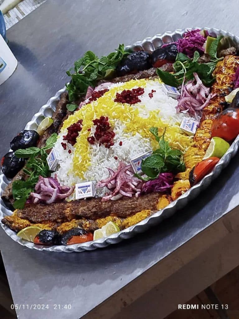 سفره خانه قلعه اسحاق در مرند