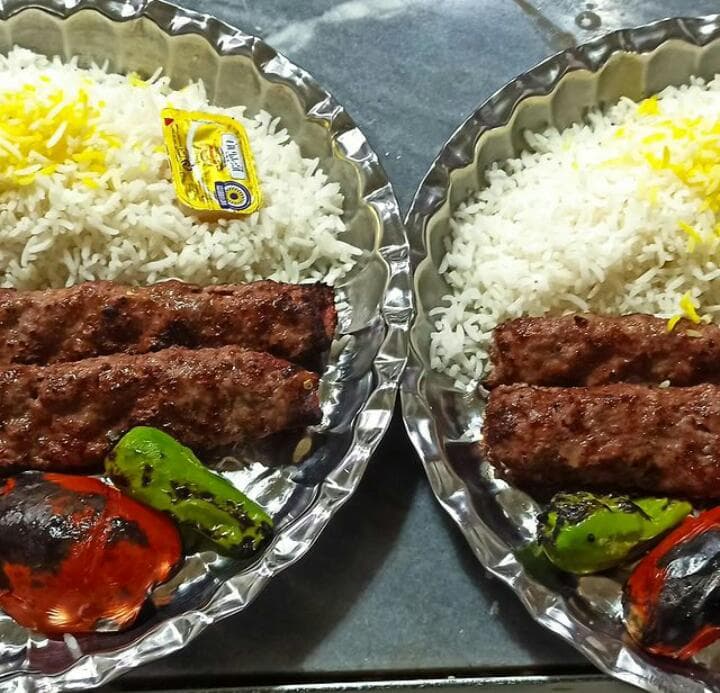 غذاخوری و سلف سرویس گونش در خوی آذربایجان غربی