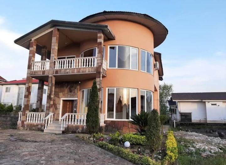تولیدی درب و پنجره upvc پورشینا در مازندران