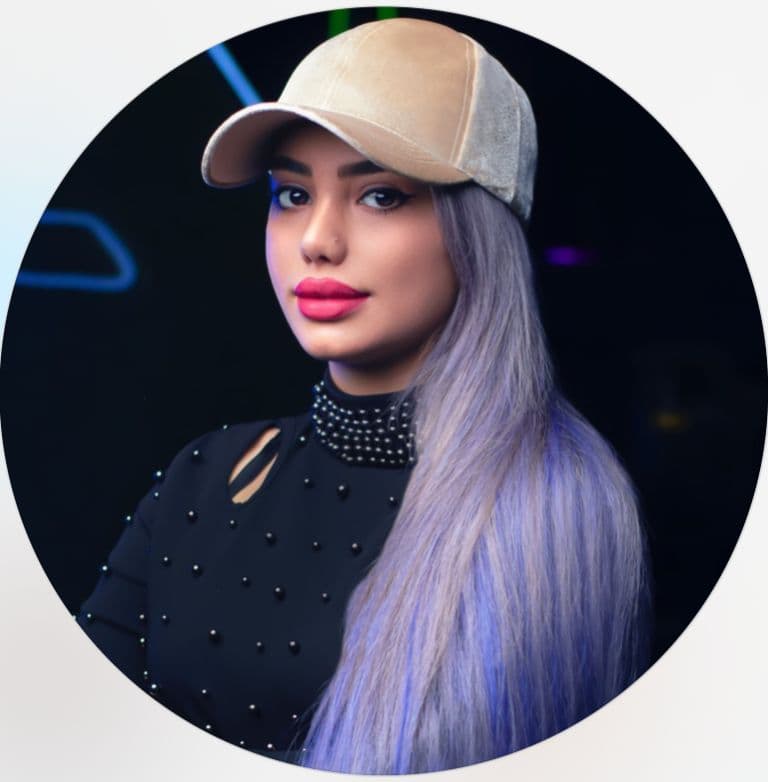 مرکز تخصصی آموزش و اکستنشن مو غزل در مشهد