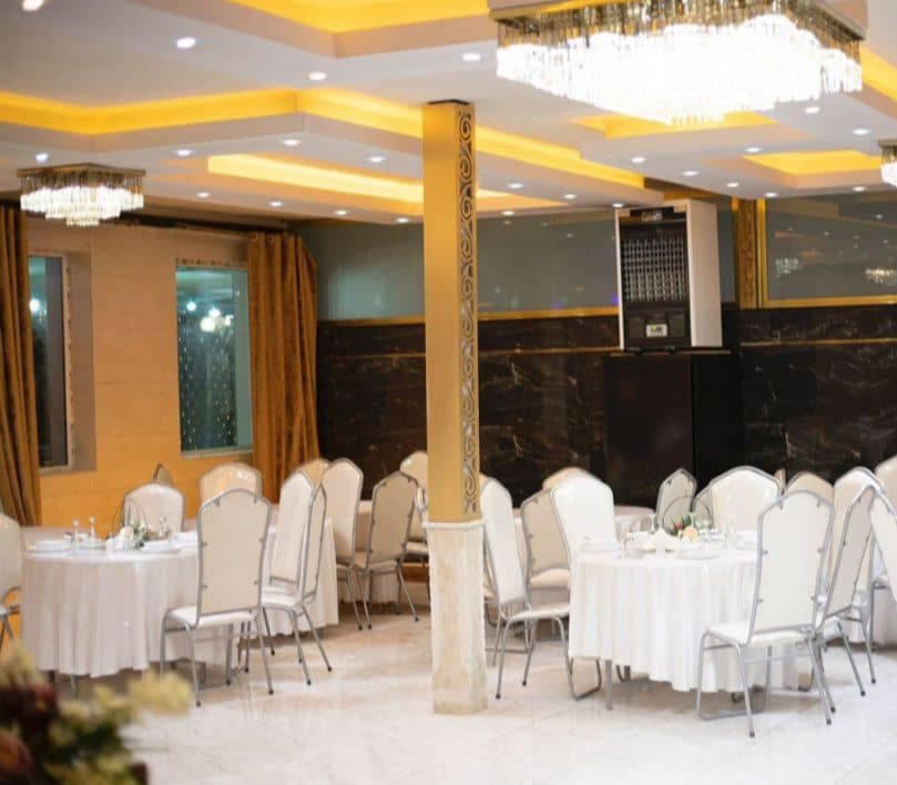 باغ عمارت پذیرایی الیس در تبریز