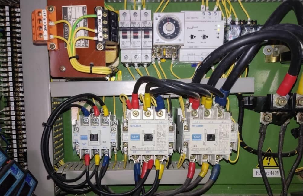 تعمیرات یخچال فریزر خانگی و صنعتی چیلر سردخانه کولر گازی احمدی در رفسنجان