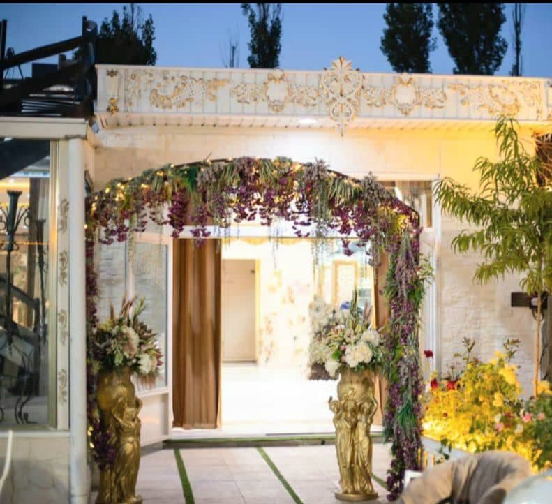 باغ عمارت پذیرایی الیس در تبریز