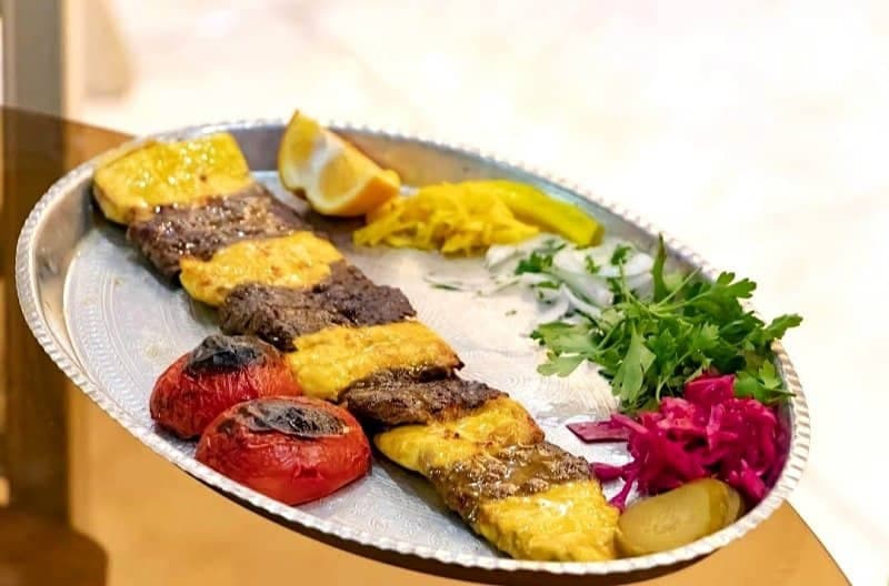 باغ رستوران شب های بیرجند در بیرجند