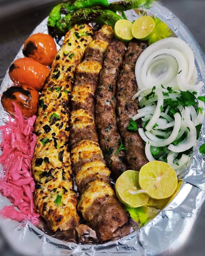 رستوران و بیرون بر شاطر علی در شیراز