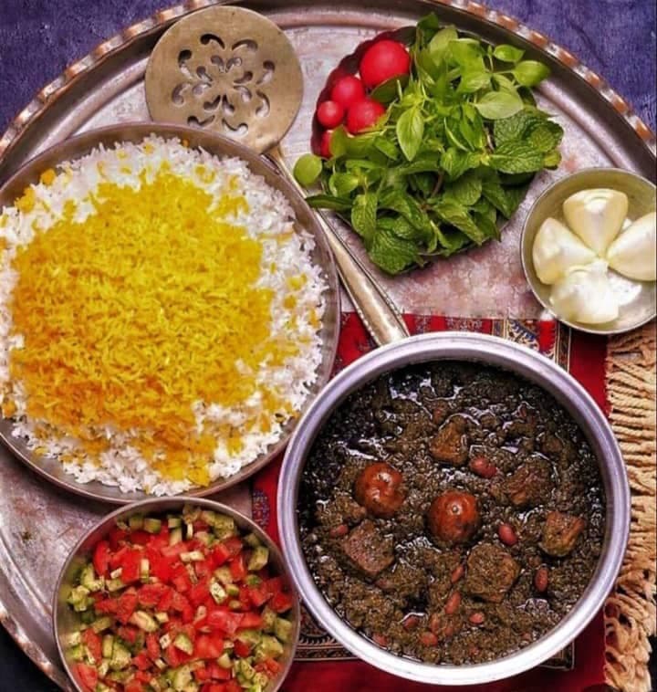 غذاخوری و بیرون بر تله رستوران دادلی در اسفهلان تبریز