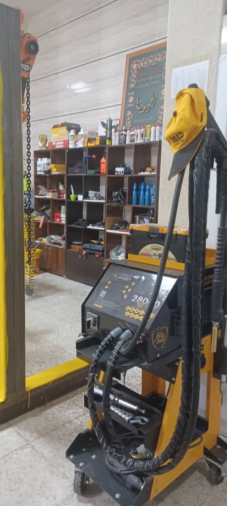 کلینیک زیبایی خودرو رویال کینگ در سنندج