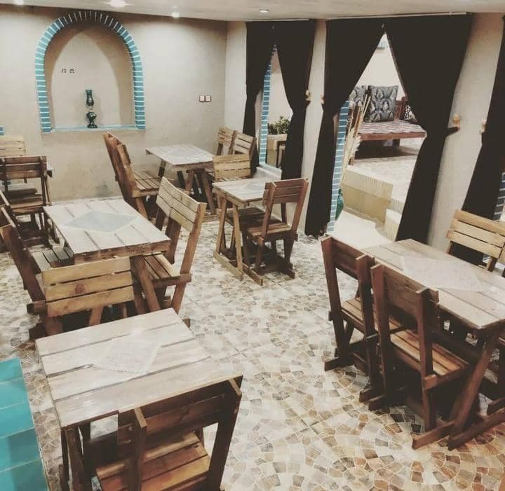 کافه سنتی و رستوران دلشدگان در شهرضا اصفهان