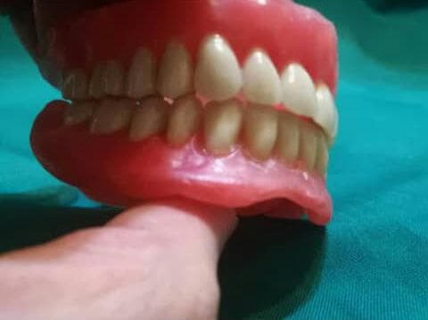 لابراتور دندانسازی آرمیس یلچی در کرج
