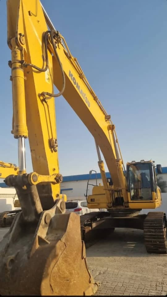 واردات و صادرات بیل مکانیکی فیدار صنعت غرب در سقز کردستان