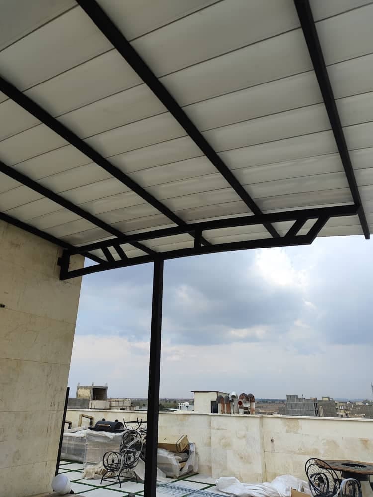 نصب و اجرا و ساخت سایه بان آقای سایه بان در سیرجان