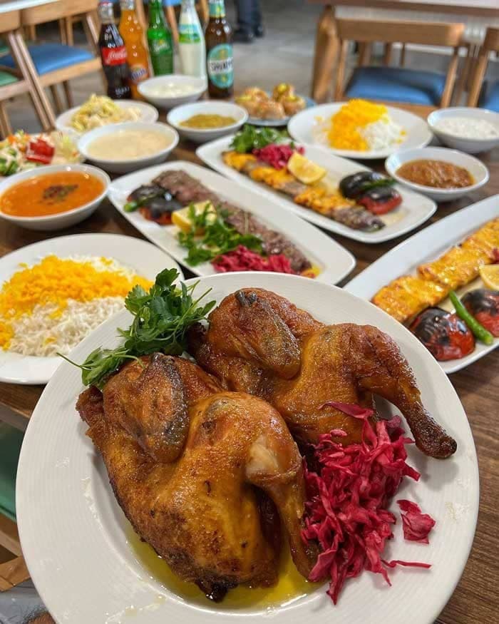 کافه رستوران کافیلو در جیرفت کرمان