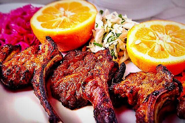 رستوران آلاچیق شالی در آمل