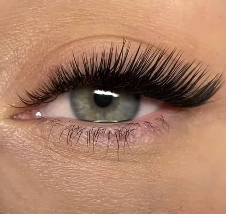 سالن خدمات و آموزش اکستنشن لمینت مژه و ابرو بهاره محسنی در کرج