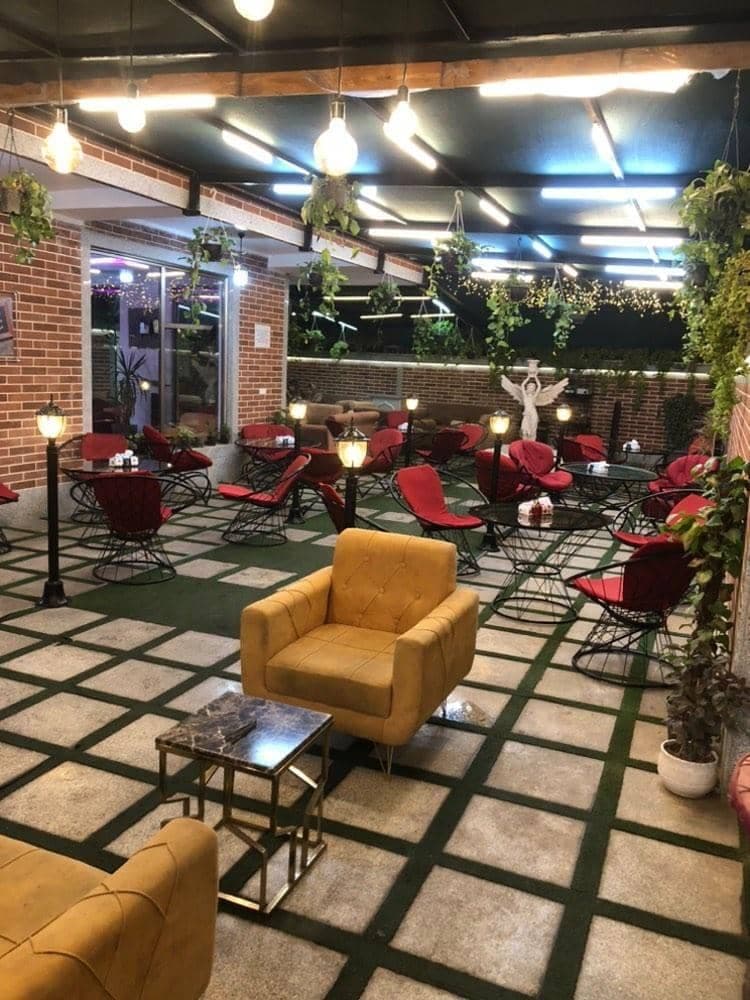کافه فست فود ژ الله دادی در رفسنجان