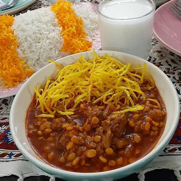 کترینگ و بیرون بر حافظ در بلوار سجاد مشهد