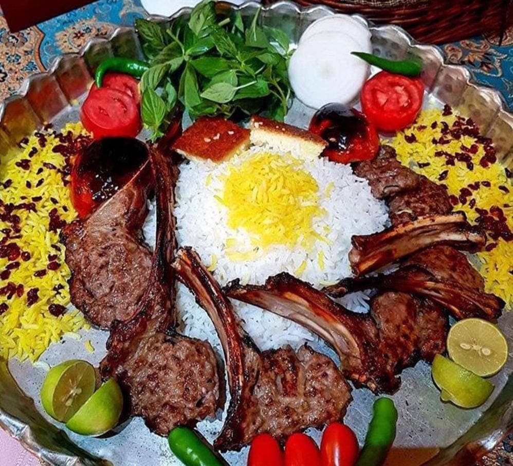 رستوران ایران 13 در قم