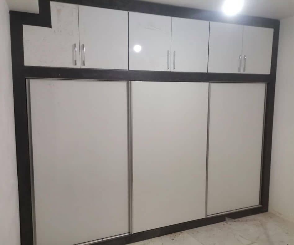 طراحی و ساخت کابینت و کمد و دکور مغازه و سیسمونی بچه نصر کابین در تبریز