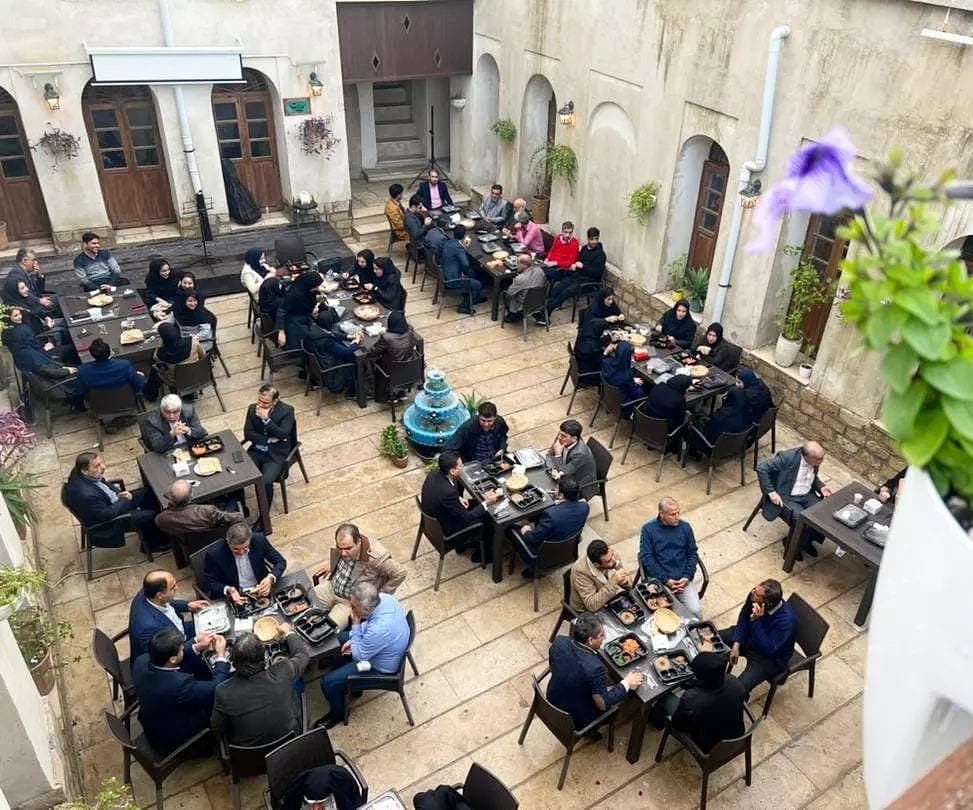 کافه رستوران لاله در بوشهر