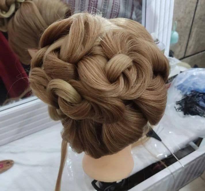 سالن زیبایی کراتین و رنگ و لایت فاطمه مسعودی در سیرجان