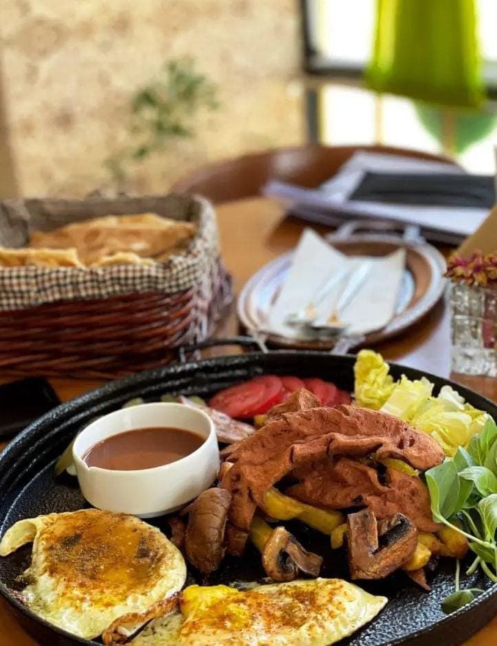 کافه رستوران و صبحانه کلایمر در یاسوج