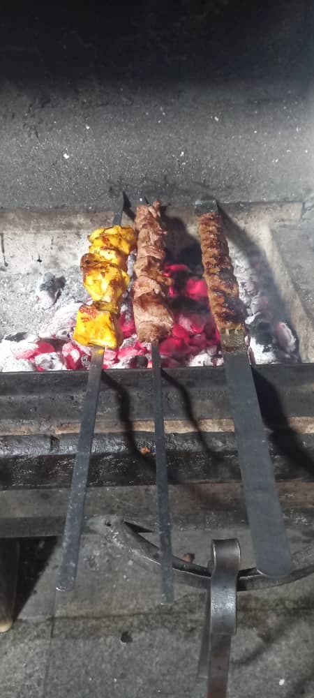 کته کبابی ساحلی عمونظر در سیسنگان مازندران