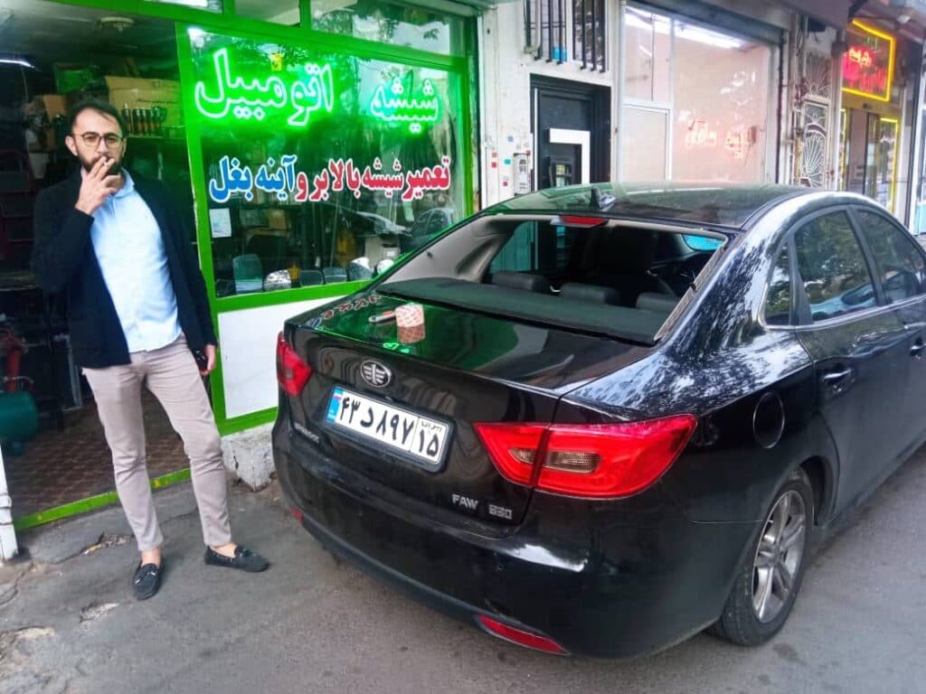 نصب و تعمیر شیشه اتومبیل ستاری در تبریز