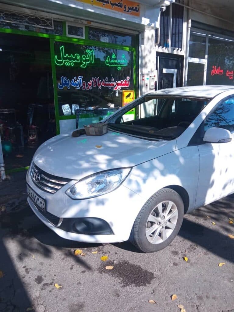 نصب و تعمیر شیشه اتومبیل ستاری در تبریز