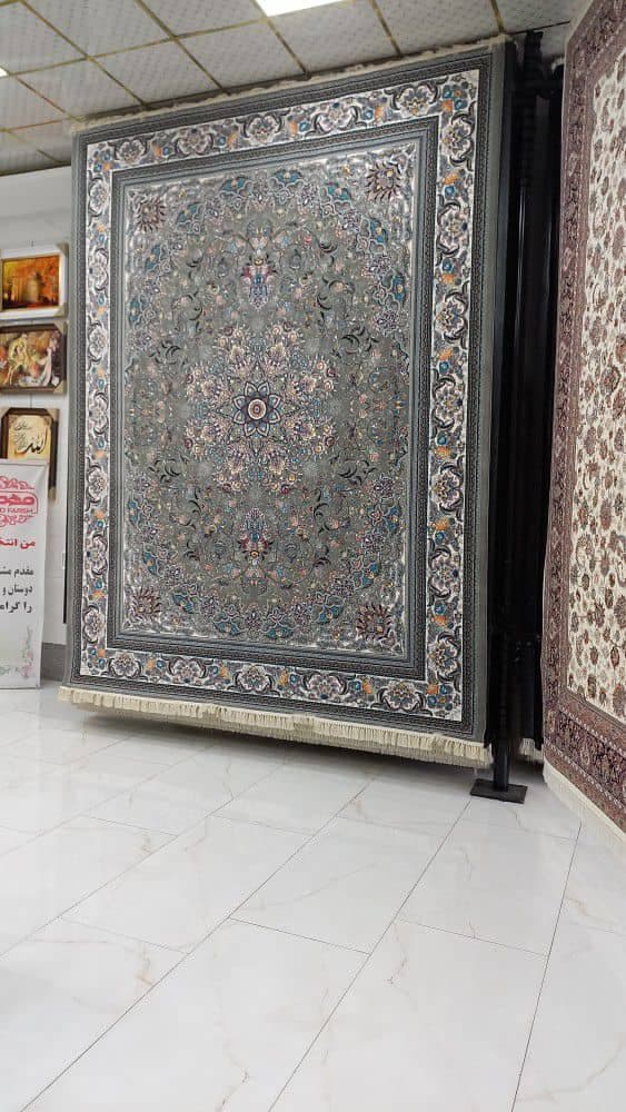 تولید و توزیع پشتی و فرش محمود در همدان