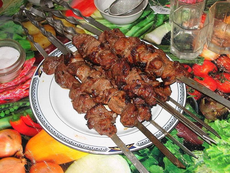 کبابسرای پنجه طلا در شیراز