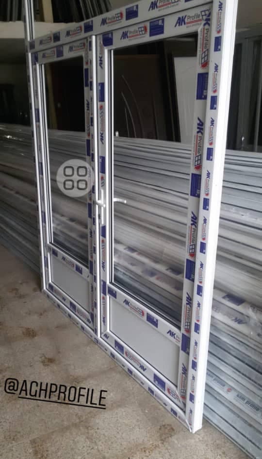 فروشگاه درب و پنجره UPVC چاوشی در شبستر