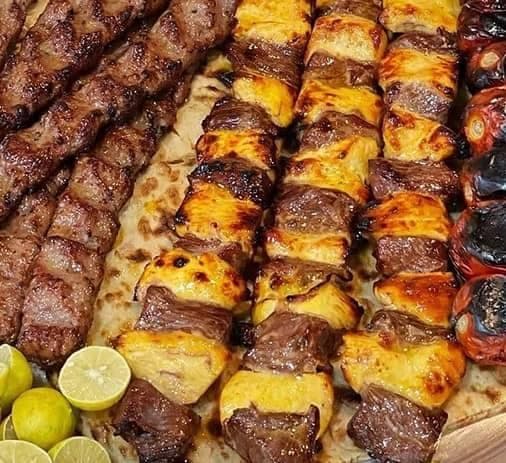 رستوران دربار الوند در گنج نامه همدان