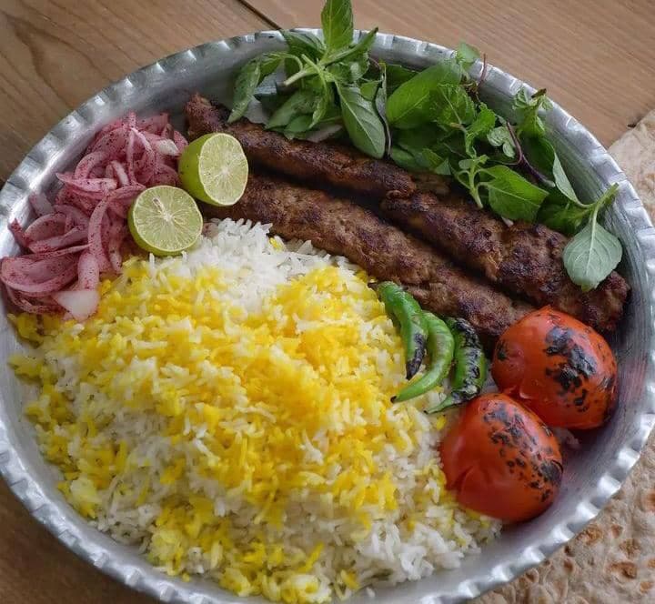 کبابی و کته کبابی سارای در اردبیل