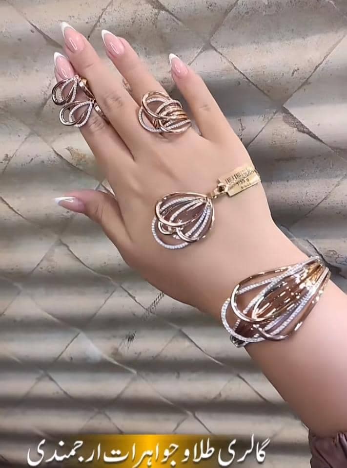 گالری طلا و جواهرات ارجمندی در بناب