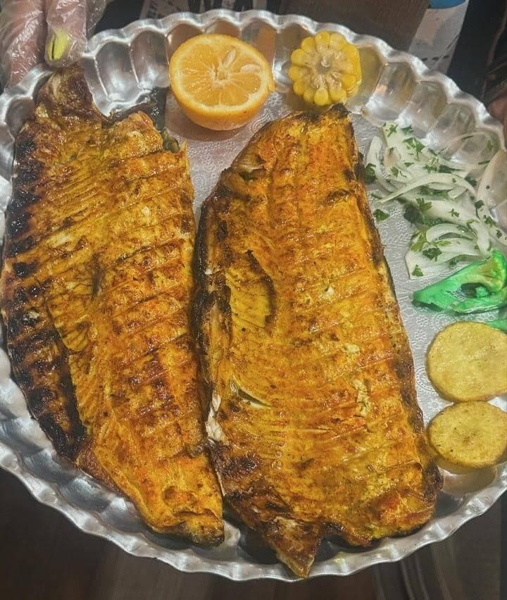 کافه رستوران شب نشین در محلات