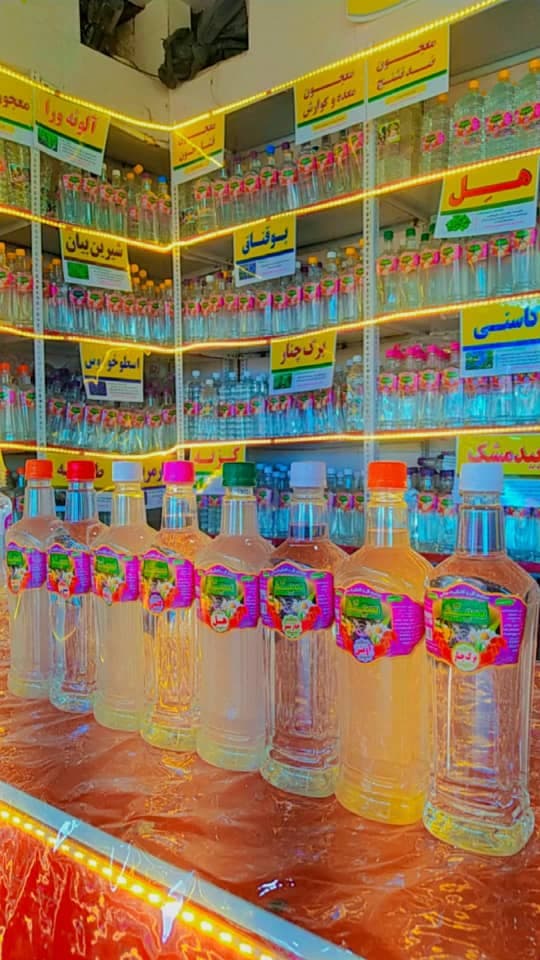مجتمع گلاب گیری سنتی و خدمات رسانی سید در کاشان