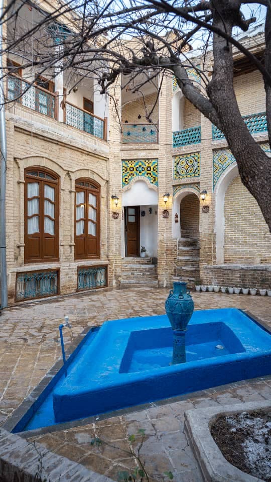 هتل رستوران عمارت بامگاه در کرمانشاه