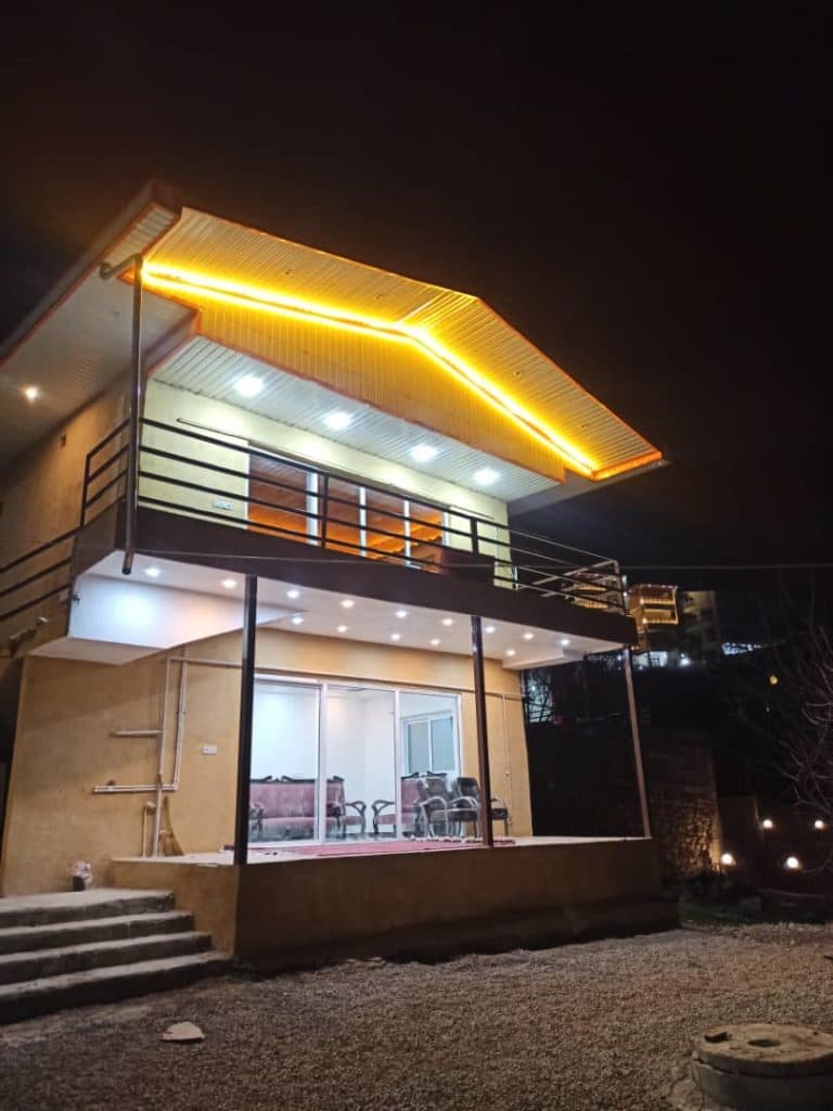اقامتگاه گلپر در روستای پاقلعه رامیان