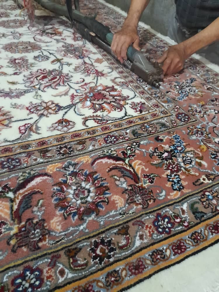 قالیشویی پدر سالار سالاری در مشهد