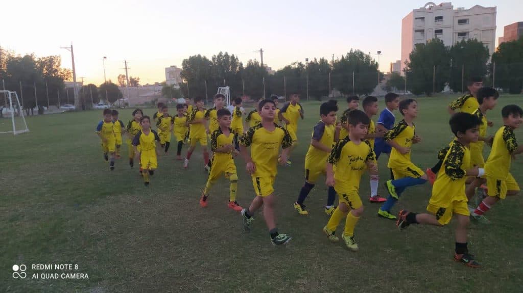 مدرسه فوتبال ستاره ساز ایسوند دزفول