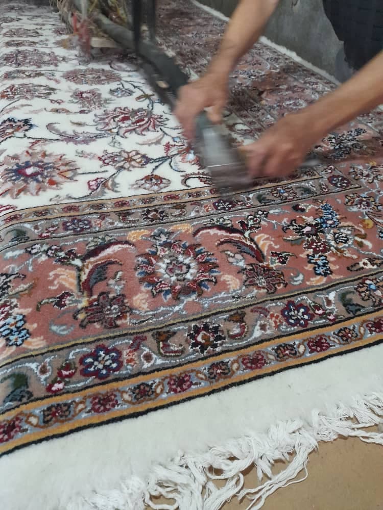 قالیشویی پدر سالار سالاری در مشهد