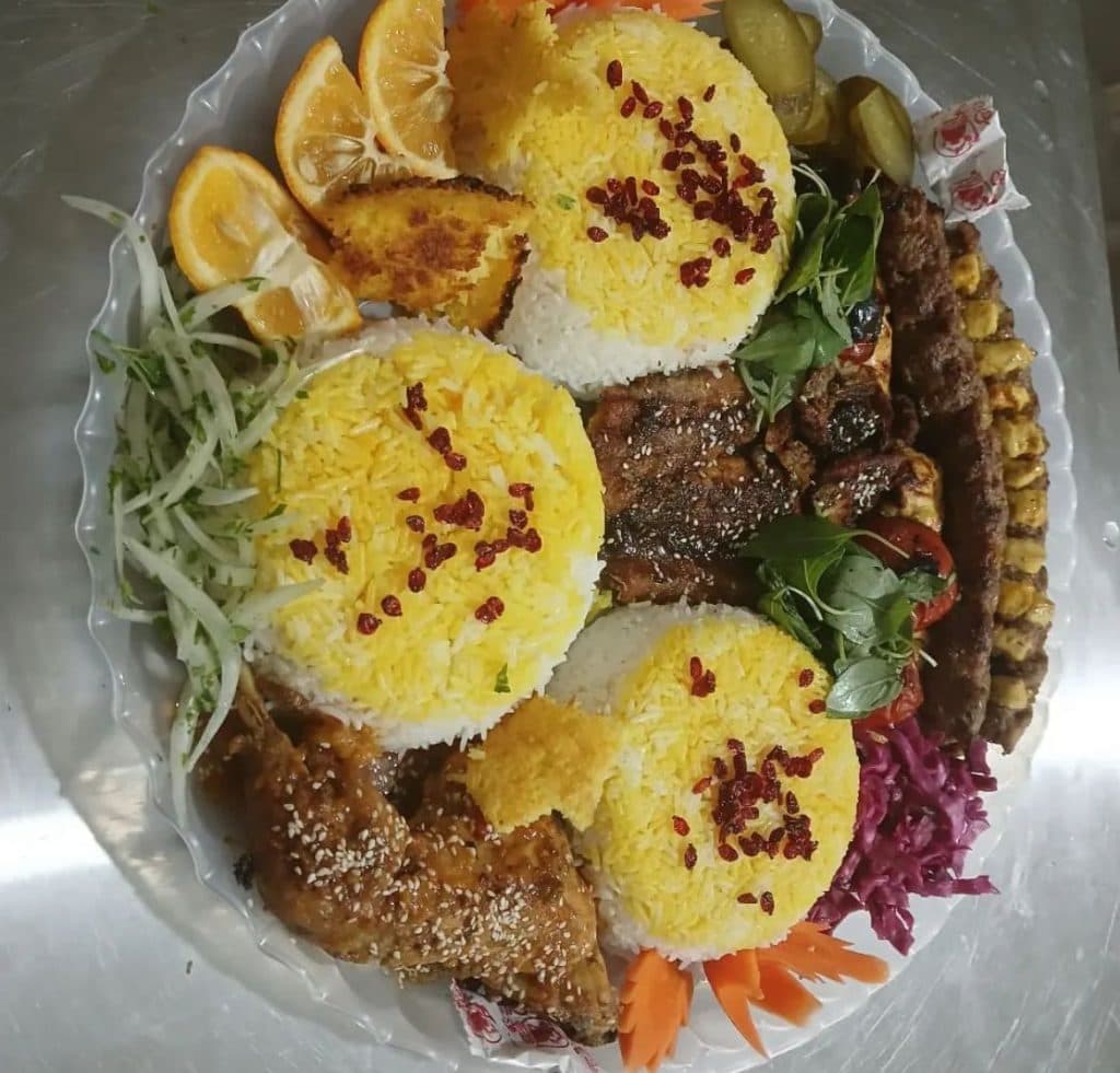 تهیه غذای نارنج در آران و بیدگل